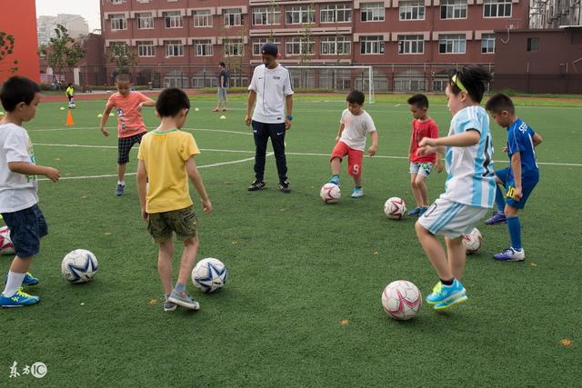 杜兰特30分詹姆斯14中3 湖人不敌太阳止三连胜